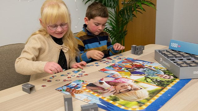 Le cadre adapté au puzzle du calendrier de l'Avent pour enfants